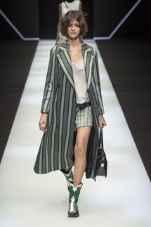 Emporio Armani Fall 2018 Ready-to-Wear , Emporio Armani осень зима 2018 , Fashion show , неделя моды в Милане , MFW , Mainstyles